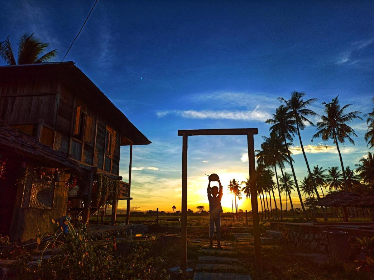 Sunset Homestay By Harry & Mimin Telaga Esterno foto