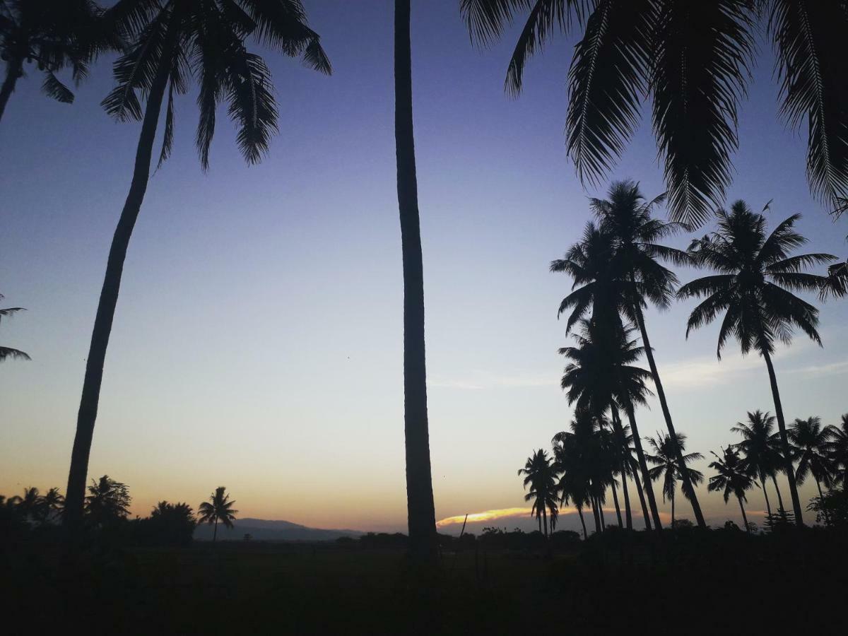 Sunset Homestay By Harry & Mimin Telaga Esterno foto