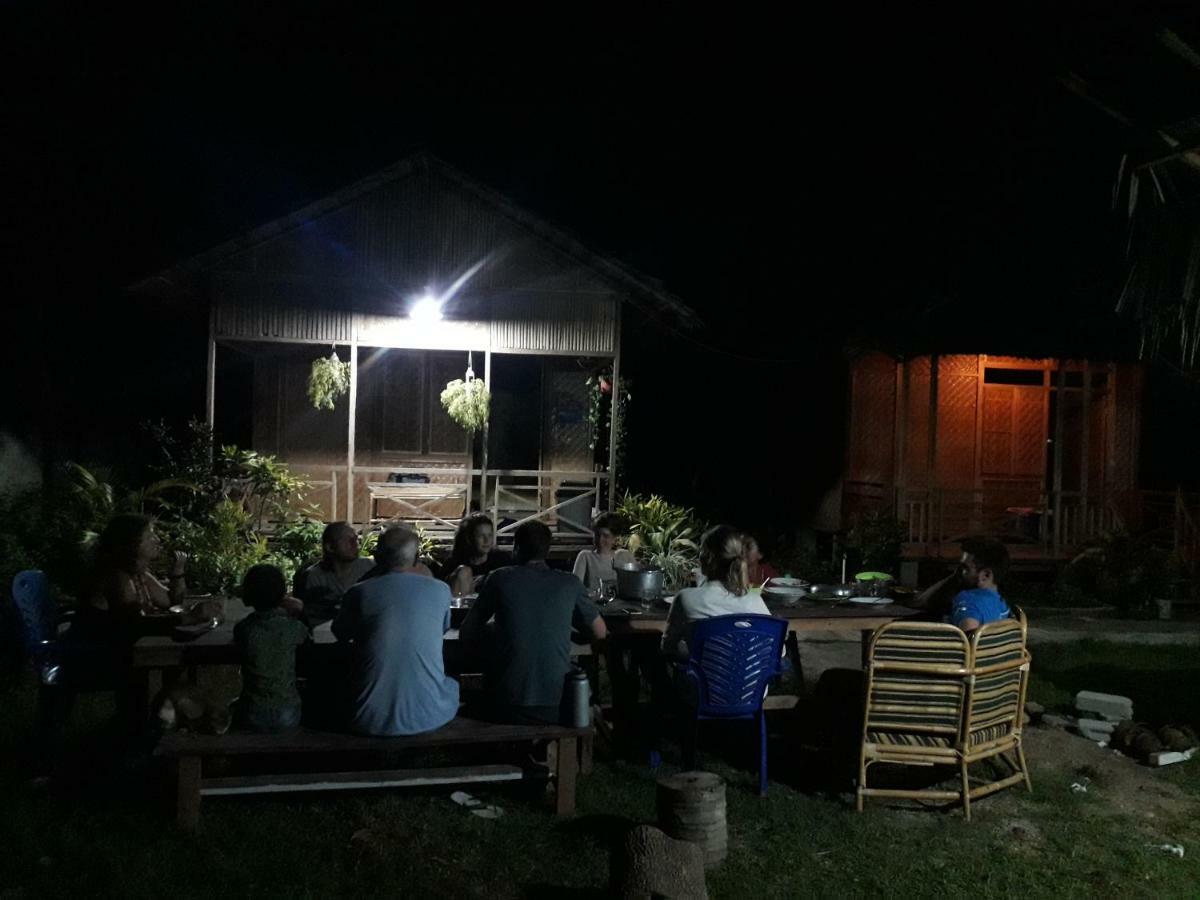 Sunset Homestay By Harry & Mimin Telaga Esterno foto
